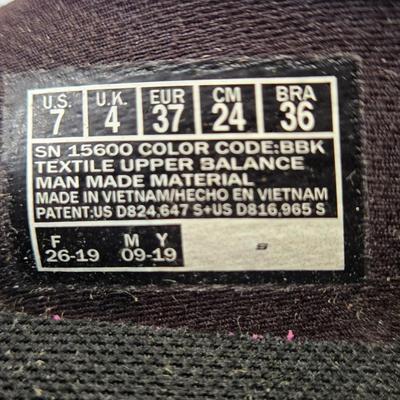 LOT 6A: Skechers Goga Max Size 7, Skechers Sport Size 7.5, & Skechers Heeled Sandals Size 7; All Never Worn