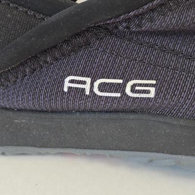 LOT 8A: Two Pair Slightly Worn Nike All Conditions Gear Shoes Size 7