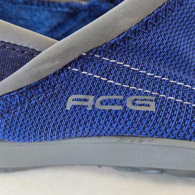 LOT 8A: Two Pair Slightly Worn Nike All Conditions Gear Shoes Size 7