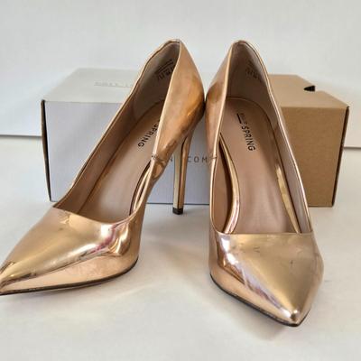 LOT 10A: Two Pair Gently Worn Call It Spring Formal Shoes Size 7.5 & Fancy Feet Cushions