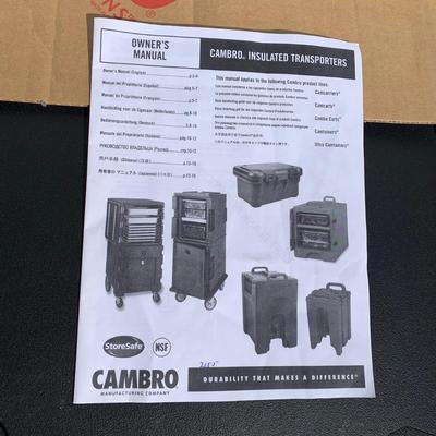 LOT 21 B: NIP Cambro Insulated Camcarrier #300MPC