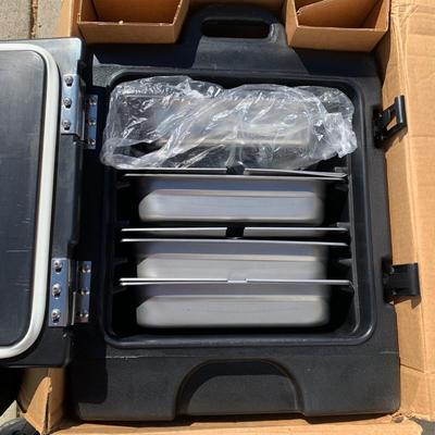 LOT 21 B: NIP Cambro Insulated Camcarrier #300MPC