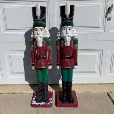 LOT 22 B: Plaster Christmas Solider Yard Decor