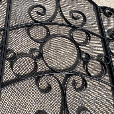 LOT 25 L: Disney Mickey Mouse Metal / Mesh Fireplace Screen #23814