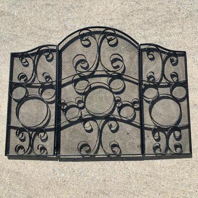 LOT 25 L: Disney Mickey Mouse Metal / Mesh Fireplace Screen #23814