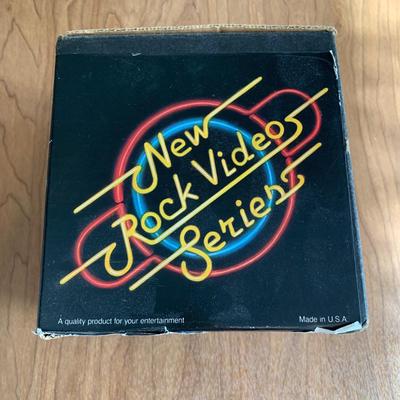 LOT 30 A: 2 Xenon Strobe Lights #1005