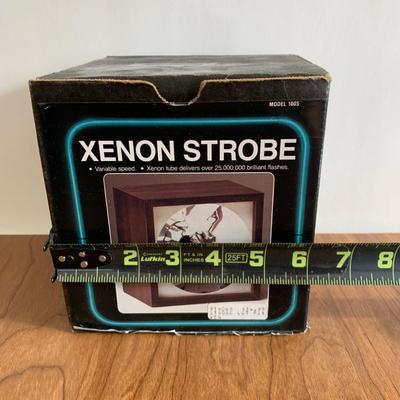 LOT 30 A: 2 Xenon Strobe Lights #1005