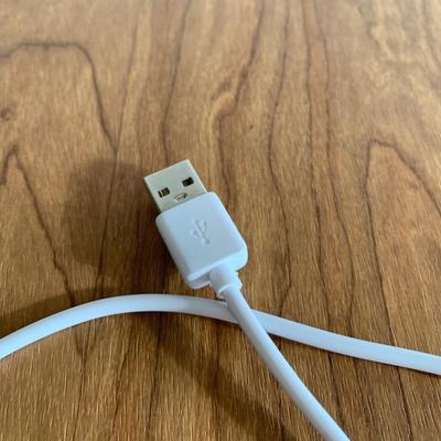 LOT 33 A: NIP Polaroid Bluetooth Portable Speaker & Mainstays Speaker Light w/ Cord