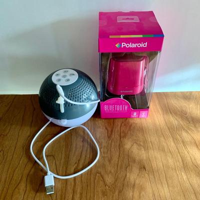 LOT 33 A: NIP Polaroid Bluetooth Portable Speaker & Mainstays Speaker Light w/ Cord