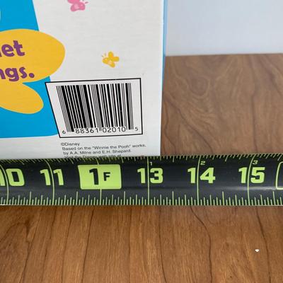 LOT 36 A: NIP Disney's Winnie The Pooh; Pooh & Friends Animated Musical Wall Clock w/ Remote Controller