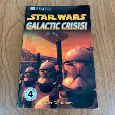 LOT 38 A: 1995 Thinkway Toys Star Wars Coin Bank & DK Readers Star Wars Galactic Crisis! by Ryder Windham