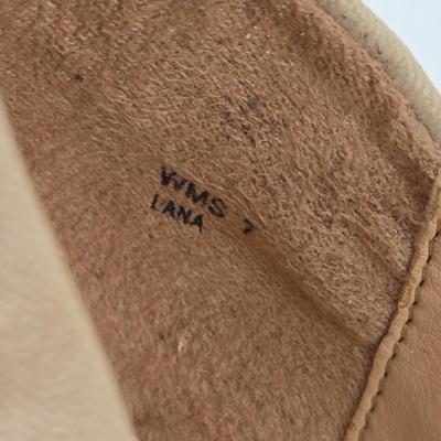 LOT 42B: New Rampage Wedges Size 7, Splash Wedges Size 7, Report Wedges Size 7, & New York Transit Wedges Size 7.5