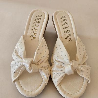 LOT 42B: New Rampage Wedges Size 7, Splash Wedges Size 7, Report Wedges Size 7, & New York Transit Wedges Size 7.5