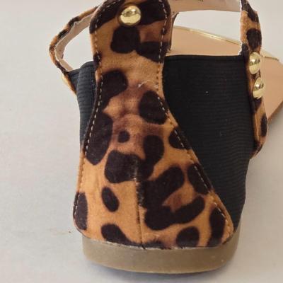 LOT 43B: l.e.i. Dress Sandals Size 7.5, X2B Sandals Size 7, & Rouge Helium Flat Sandals Size 7