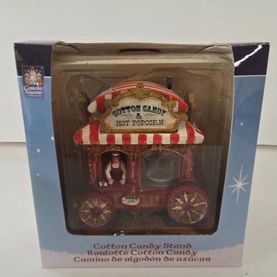 LOT 56B: New in Box Lemax Carnival Village Ticket Booth &Cotton Candy Stand