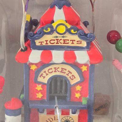 LOT 56B: New in Box Lemax Carnival Village Ticket Booth &Cotton Candy Stand