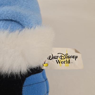 LOT 60A: All Bundled Up Minnie and Mickey x 2