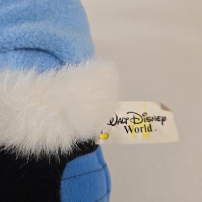 LOT 60A: All Bundled Up Minnie and Mickey x 2