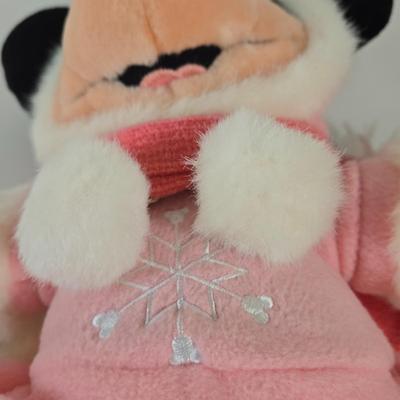 LOT 60A: All Bundled Up Minnie and Mickey x 2