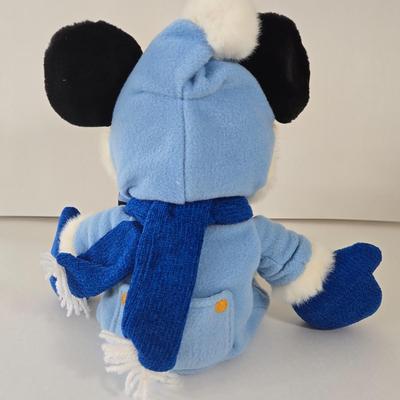 LOT 60A: All Bundled Up Minnie and Mickey x 2
