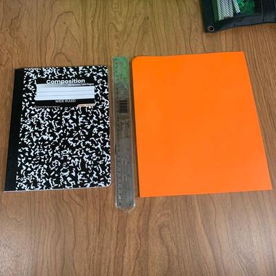 LOT 82 A: NWT 2 Eaglesport NFL ALUMNI Backpacks & Summit Ridge Backpack w/ NIP School Supplies