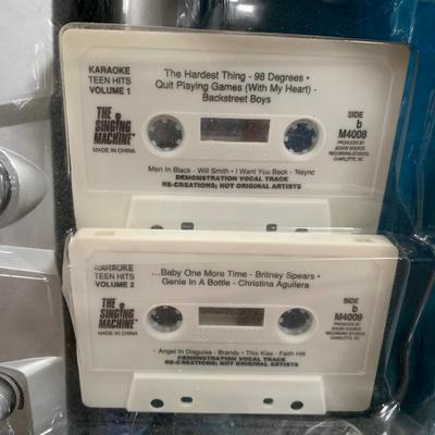 LOT 84 A: NIP The Singing Machine AM/FM Radio With Karaoke Recorder & 2 Teen Hits Cassettes #SMT-423