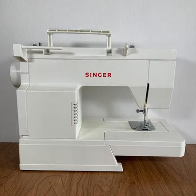 LOT 86 A: Singer Sewing Machine #57817C w/ Foot Pedal
