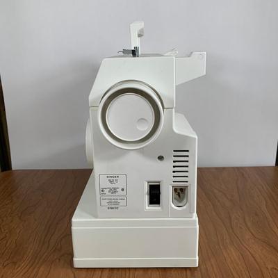 LOT 86 A: Singer Sewing Machine #57817C w/ Foot Pedal