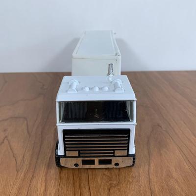 LOT 87 A: Tonka Farm Toys Collection; People, Animals, Fences, Cart, & More