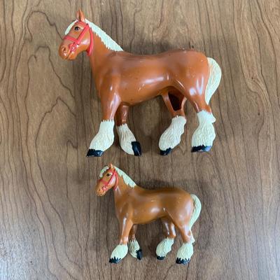 LOT 87 A: Tonka Farm Toys Collection; People, Animals, Fences, Cart, & More