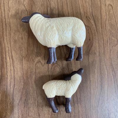 LOT 87 A: Tonka Farm Toys Collection; People, Animals, Fences, Cart, & More