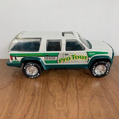 LOT 87 A: Tonka Farm Toys Collection; People, Animals, Fences, Cart, & More