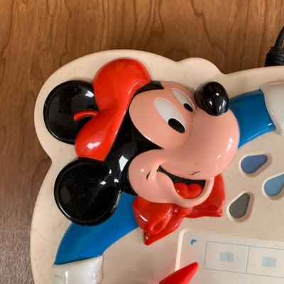 LOT 88 B: 2000 Wild Planet Radio DJ Broadcast Studio & 1993 Vtech Disney's Mickey Mouse Video Painter