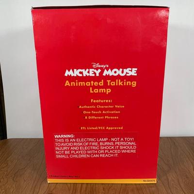 LOT 90 A: NIP Disney's Mickey Mouse Animated Talking Lamp