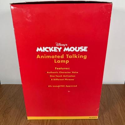 LOT 90 A: NIP Disney's Mickey Mouse Animated Talking Lamp