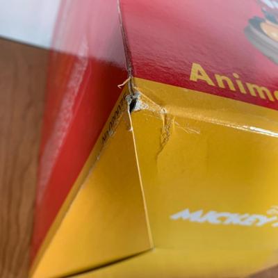 LOT 90 A: NIP Disney's Mickey Mouse Animated Talking Lamp