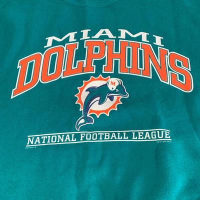 LOT 91 A: NFL Miami Dolphins Sweatshirt & NIP 2004 McFarlane Sports Picks Ricky Williams Figurine