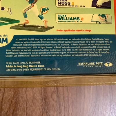 LOT 91 A: NFL Miami Dolphins Sweatshirt & NIP 2004 McFarlane Sports Picks Ricky Williams Figurine