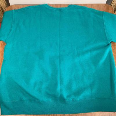 LOT 91 A: NFL Miami Dolphins Sweatshirt & NIP 2004 McFarlane Sports Picks Ricky Williams Figurine