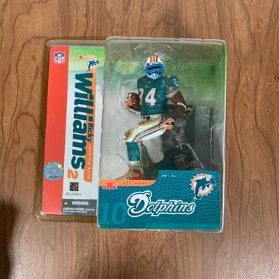 LOT 91 A: NFL Miami Dolphins Sweatshirt & NIP 2004 McFarlane Sports Picks Ricky Williams Figurine
