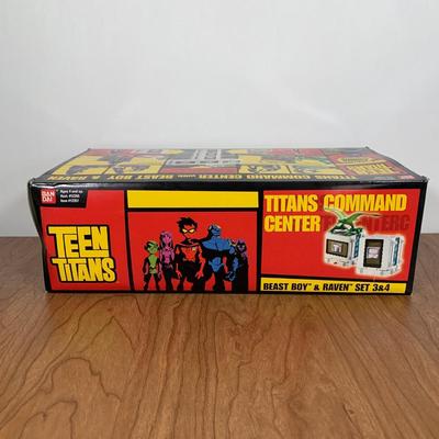 LOT 94 A: NIP 2004 BAN DAI DC Teen Titans Command Center Beast Boy & Raven Set 3 & 4 #12357