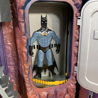 LOT 96 B: 1991 Kenner Animated Batman Wayne Manor Bat Cave Playset