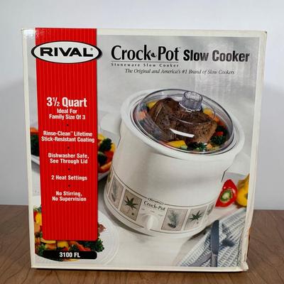 LOT 97 A: NIP Aroma Rice Cooker Food Steamer & Warmer & Rival 3 1/2 Quart Crock Pot Stoneware Slow Cooker