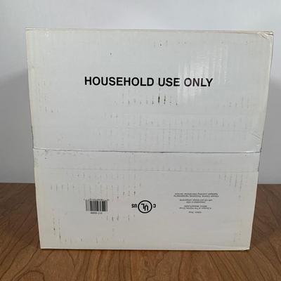 LOT 97 A: NIP Aroma Rice Cooker Food Steamer & Warmer & Rival 3 1/2 Quart Crock Pot Stoneware Slow Cooker