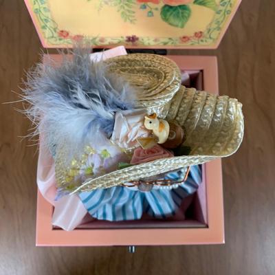 LOT 98 A: NIP 1988 Limited Edition Numbered Jeanette Curley Enesco Gift Gallery Londondary Ladies "Prudence" Musical Jack In...