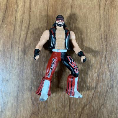 LOT 99 A: 1998 Toy Biz Co. WCW Miniature Metal Figurines