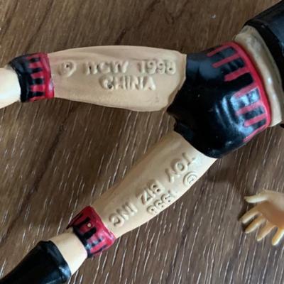 LOT 99 A: 1998 Toy Biz Co. WCW Miniature Metal Figurines