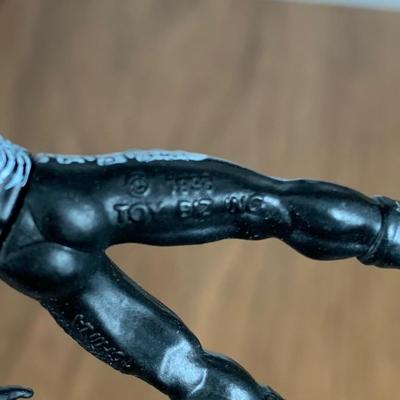 LOT 99 A: 1998 Toy Biz Co. WCW Miniature Metal Figurines