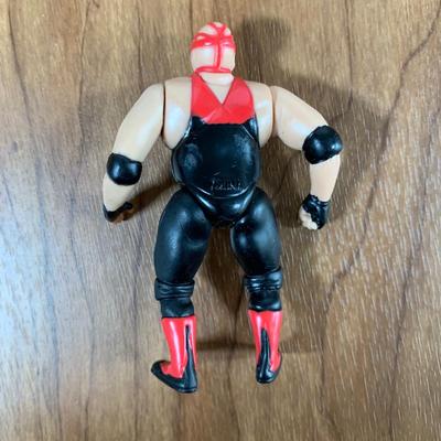 LOT 100 A: 1998 NWO WCW C-Pen, 1999 Collectible Playing Cards, & Miniature Figurines