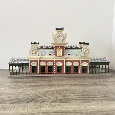 LOT 106B: Disney Parks Model Monorail Main Street Station